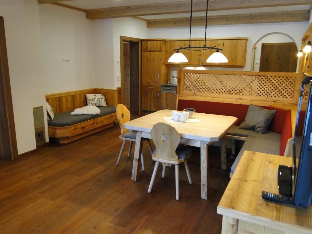 Appartement Gipfelsturm Haus im Ennstal Phòng bức ảnh